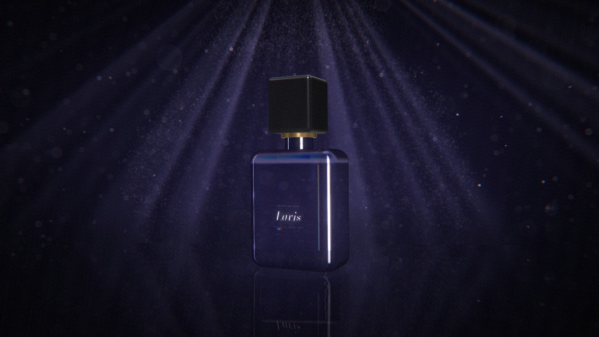 Film Lavis N°3 : le flacon bleu nuit à bouchon noir apparaît sous des rais de lumière